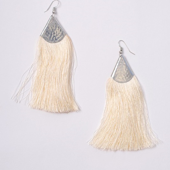 Fringe Drop Earrings Silver / Ivory - Picture 3 of 3